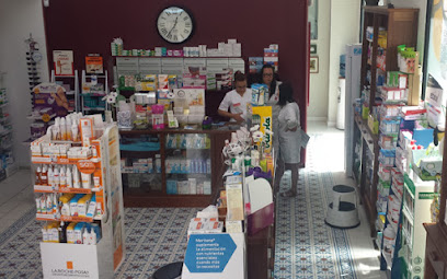 Farmacia Lcda. Juana Mª Santana Pagés
