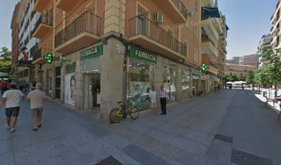 Farmacia Julián Saavedra Pavón