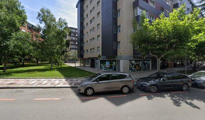 Farmacia Lda Ana Jáuregui-Lda Asun Lalastra